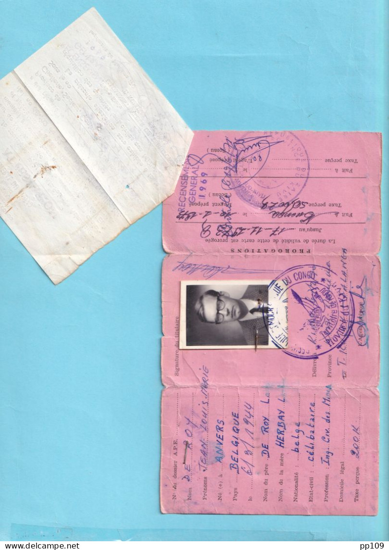 REPUBLIQUE DEMOCRATIQUE DU CONGO Carte De Résident Pour étranger  Territoire De KINDU - Province Du KIVU Validité1970-73 - Historische Dokumente