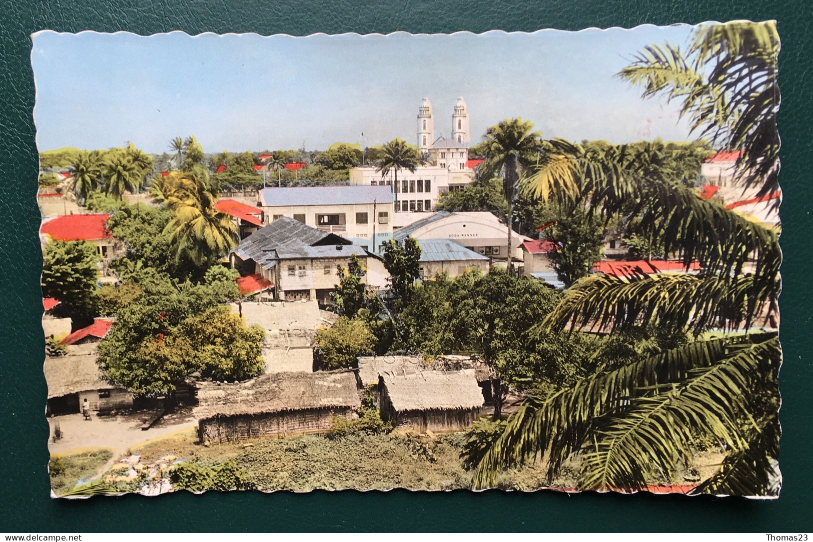 Douala, Vue Sur La Cathédrale, Lib "Au Messager", N° 2772 - Kamerun