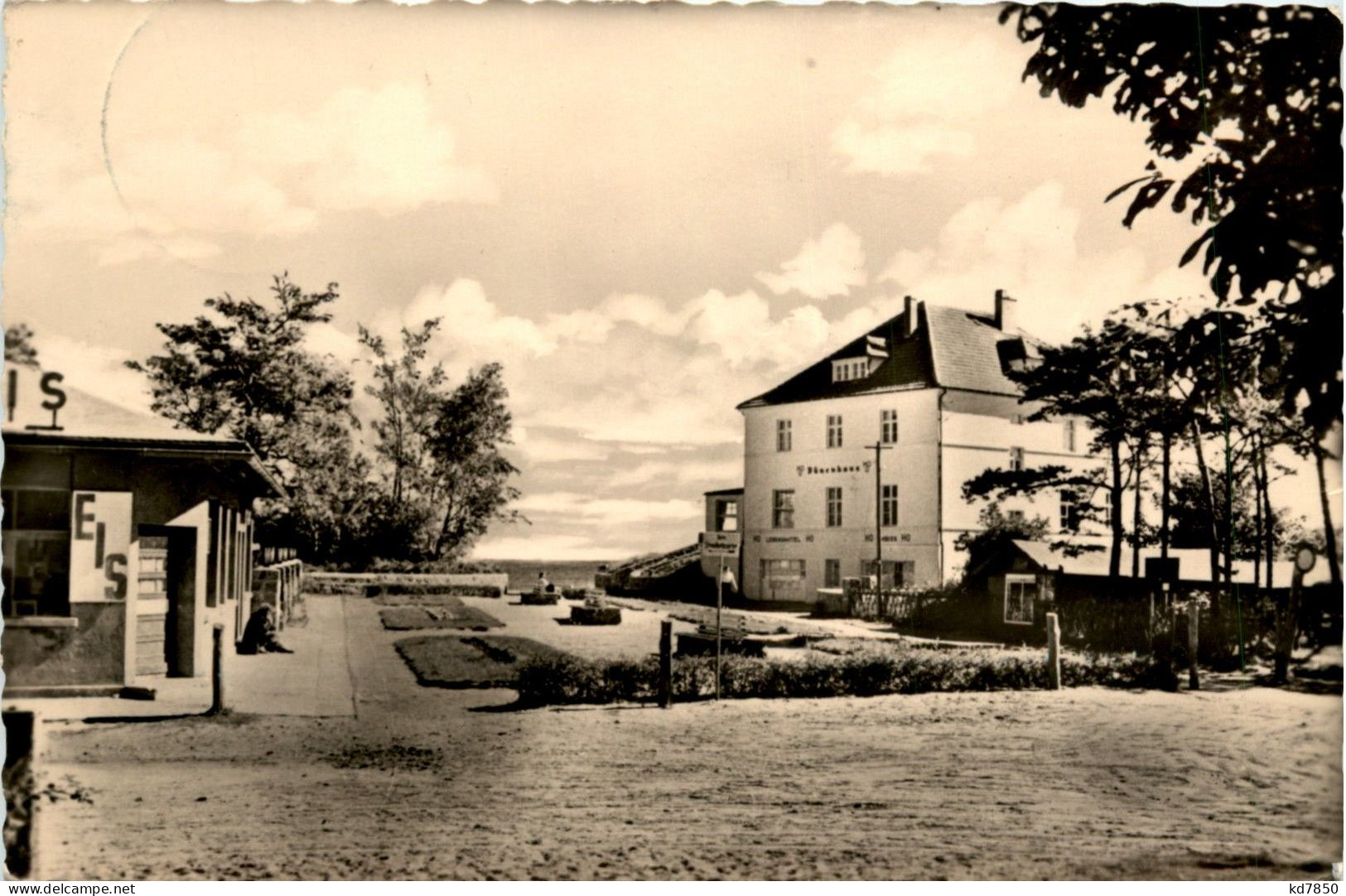 Rügen - Ostseebad Breege - Strandpromenade - Rügen