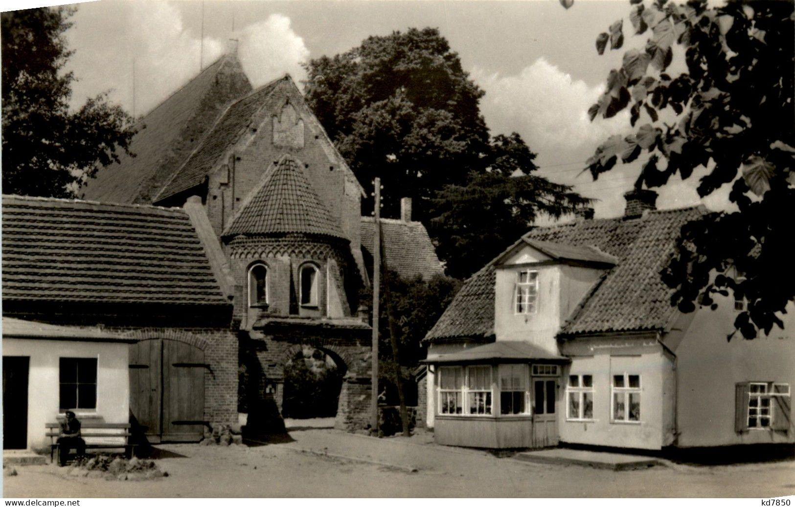 Rügen - Altenkirchen, Älteste Kirche Rügens Am Markt 12.Jahrh. - Ruegen