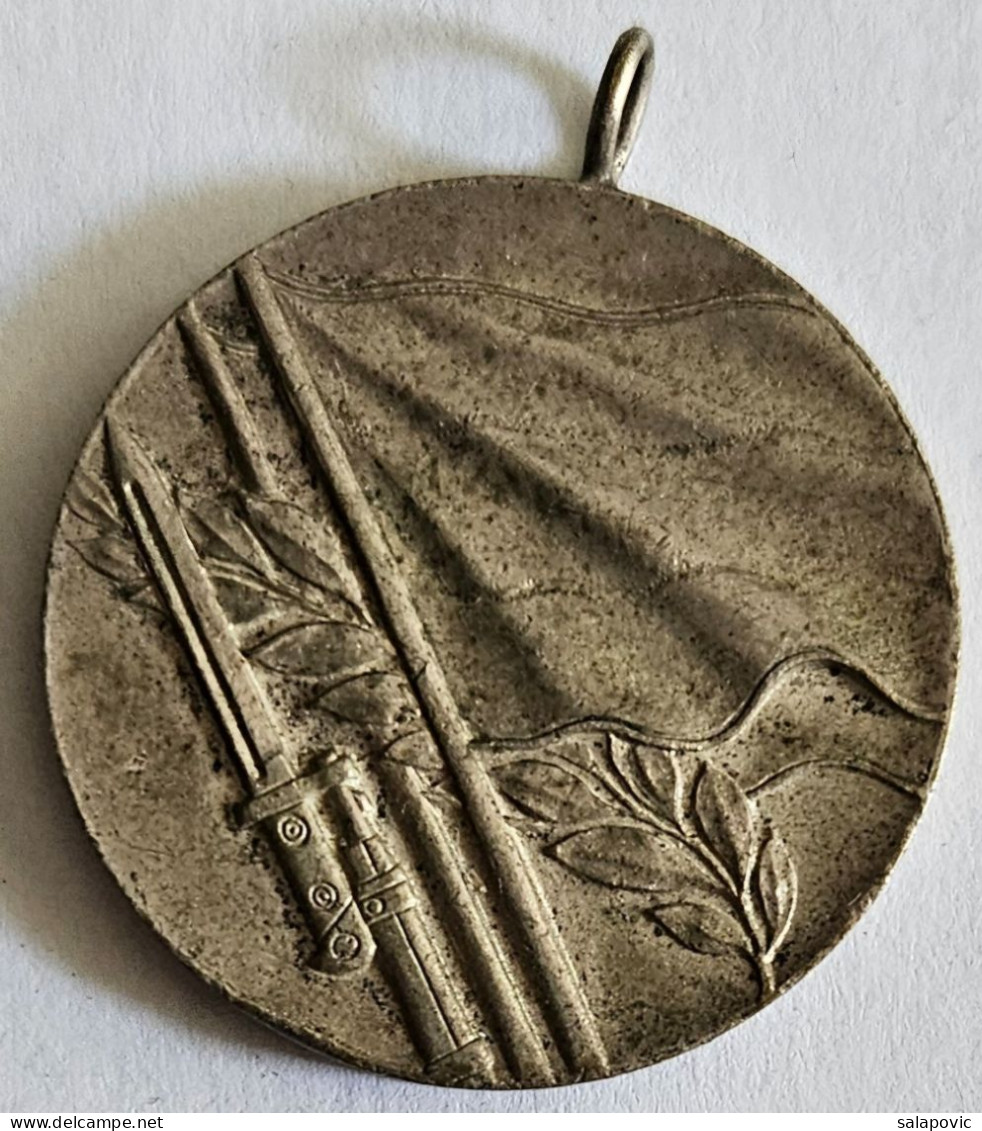 Отечествена война 1944 - 1945  Patriotic War Bulgaria WWII Medal   PLIM - Autres & Non Classés