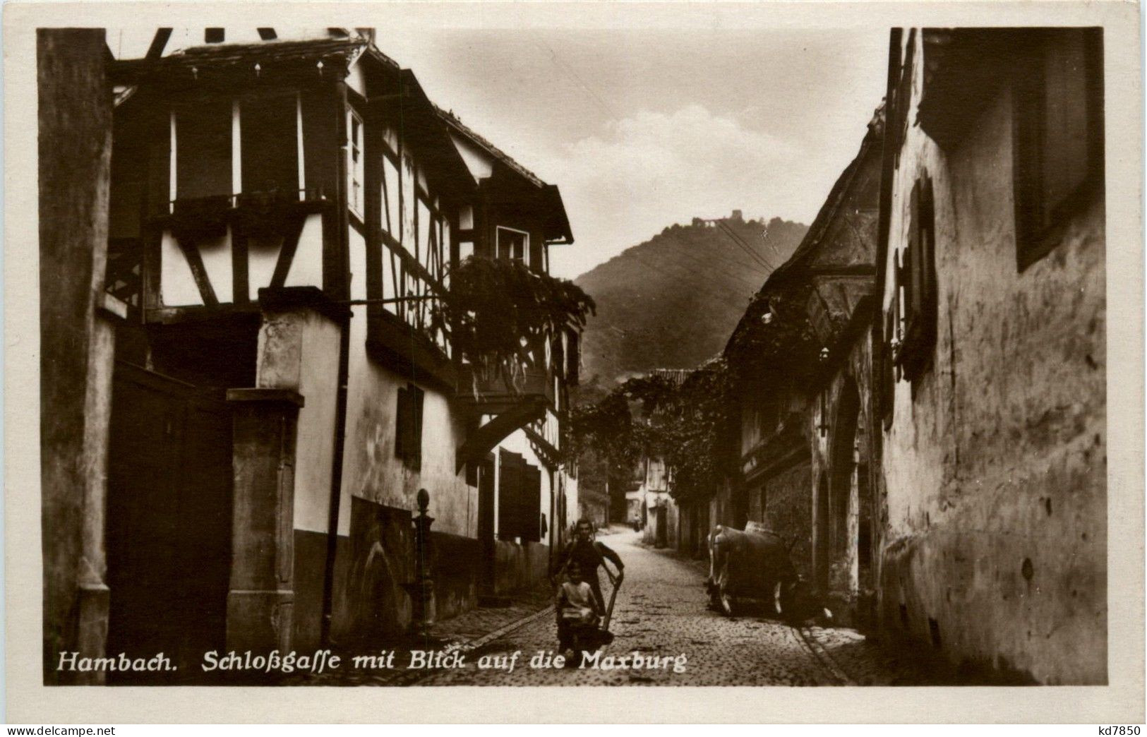 Hambach Bei Neustadt - Schlossgasse - Neustadt (Weinstr.)