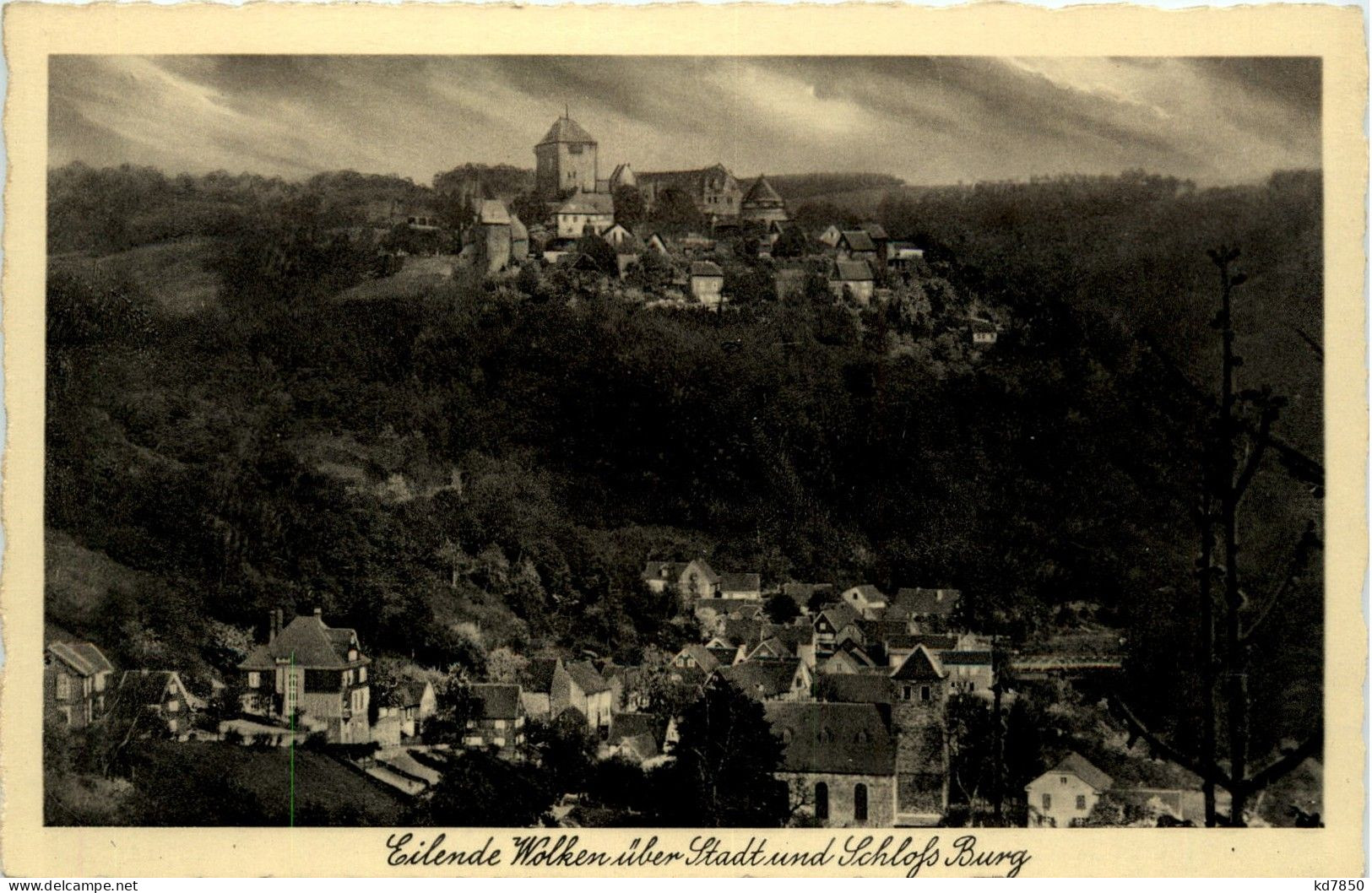 Eilende Wolken über Stadt Burg - Solingen