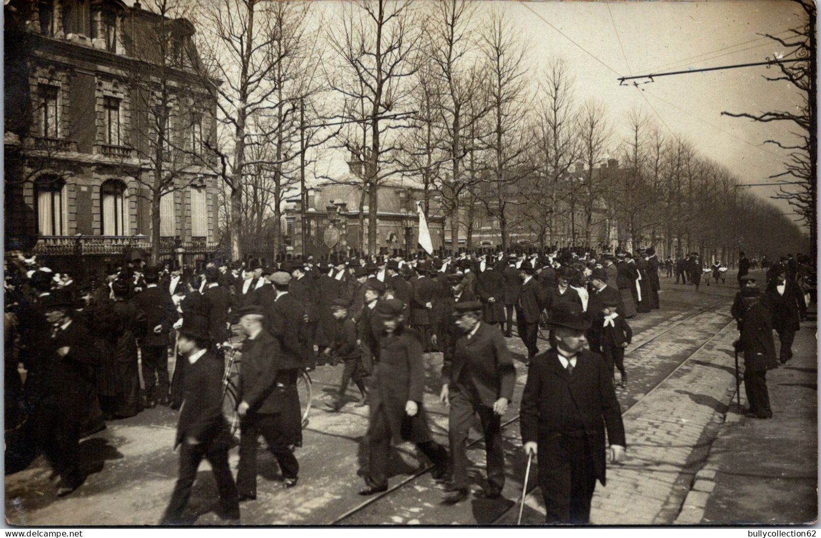 SELECTION -  ROUBAIX  -  CARTE PHOTO -  Inauguration Du Monuments Aux Morts Nadaud. - Roubaix