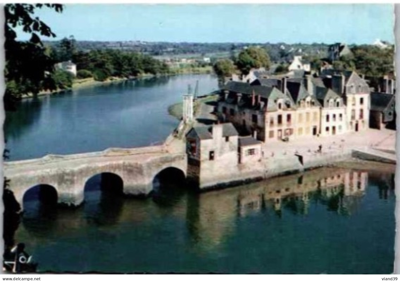 AURAY. -  Le Pont De Pierre Et Le Quartier De St Goustan.   -  Non Circulée. - Auray