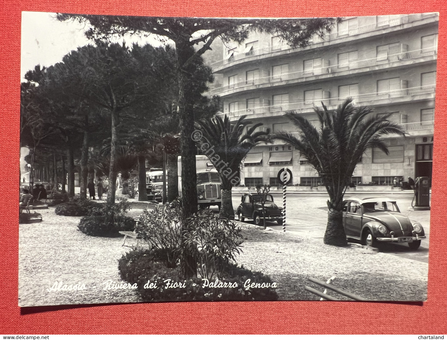 Cartolina - Alassio ( Savona ) - Riviera Dei Fiori - Palazzo Genova - 1956 - Savona