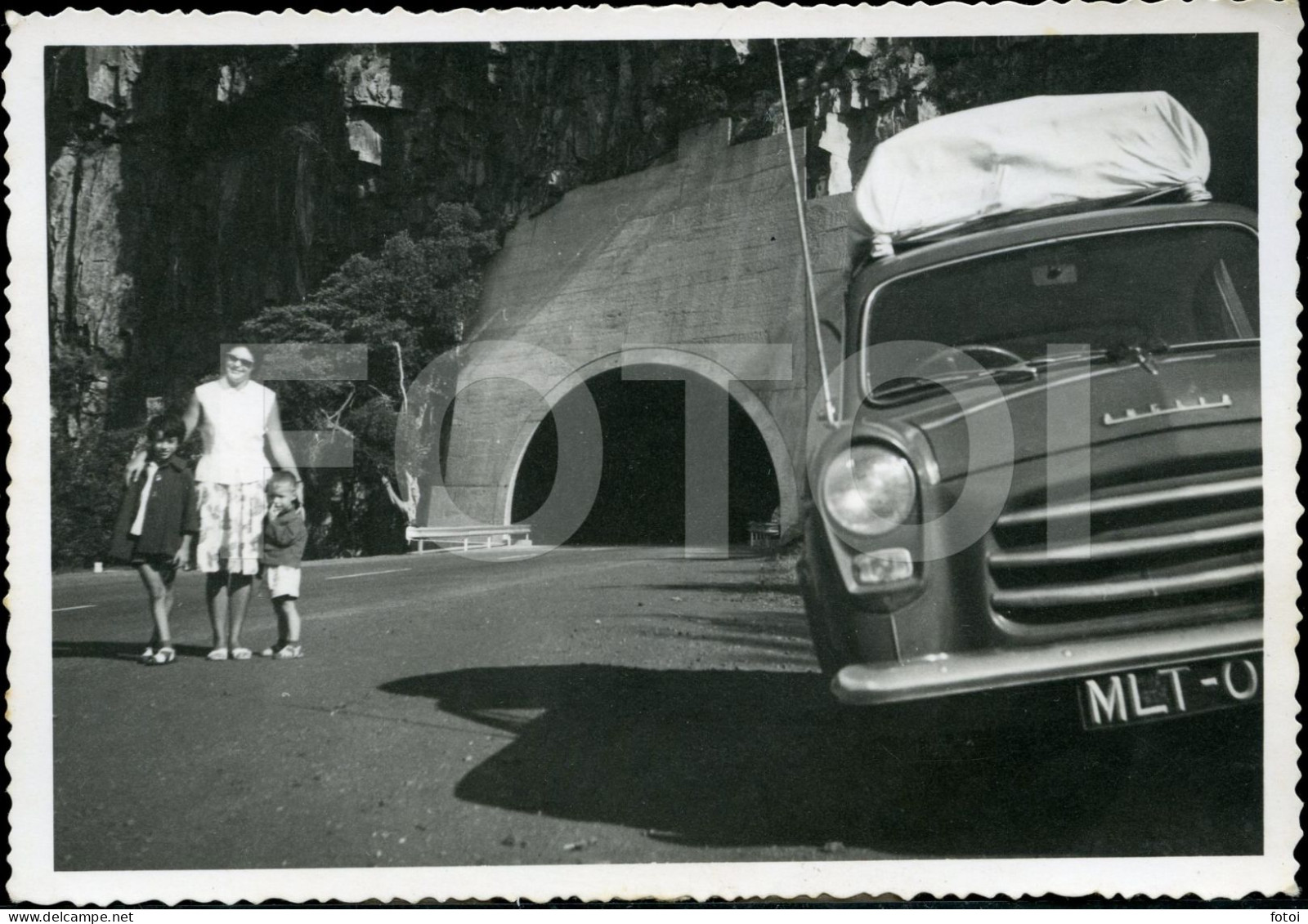 50s ORIGINAL PHOTO FOTO FORD ANGLIA PREFECT 105E RHD MOÇAMBIQUE MOZAMBIQUE AFRIQUE AFRICA AT110 - Afrique