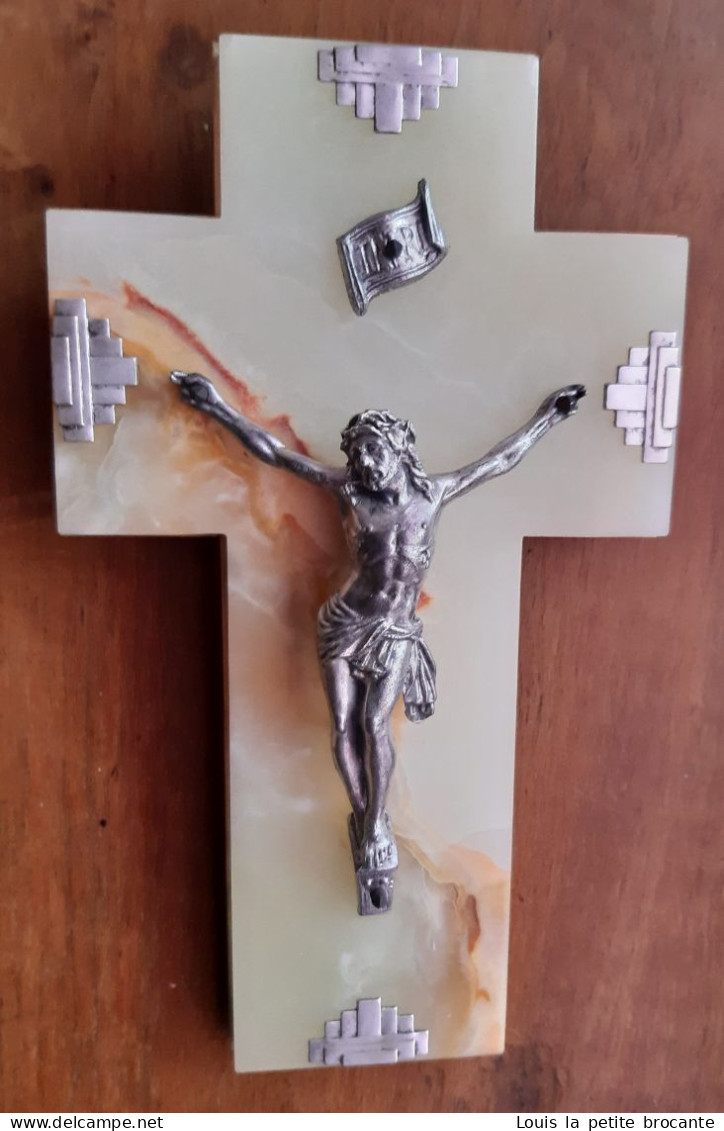 Superbe Crucifix à Accrocher, Christ , Plaque INRI Et écoinçons En Argent , Croix En Onyx Avec Belle Veine Rouge - Religion &  Esoterik
