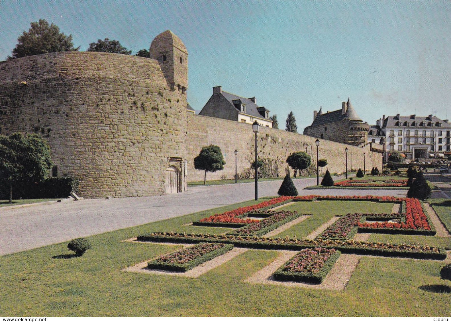 56, Hennebont, La Tour Saint Nicolas Et Le Jardin Des Remparts - Hennebont