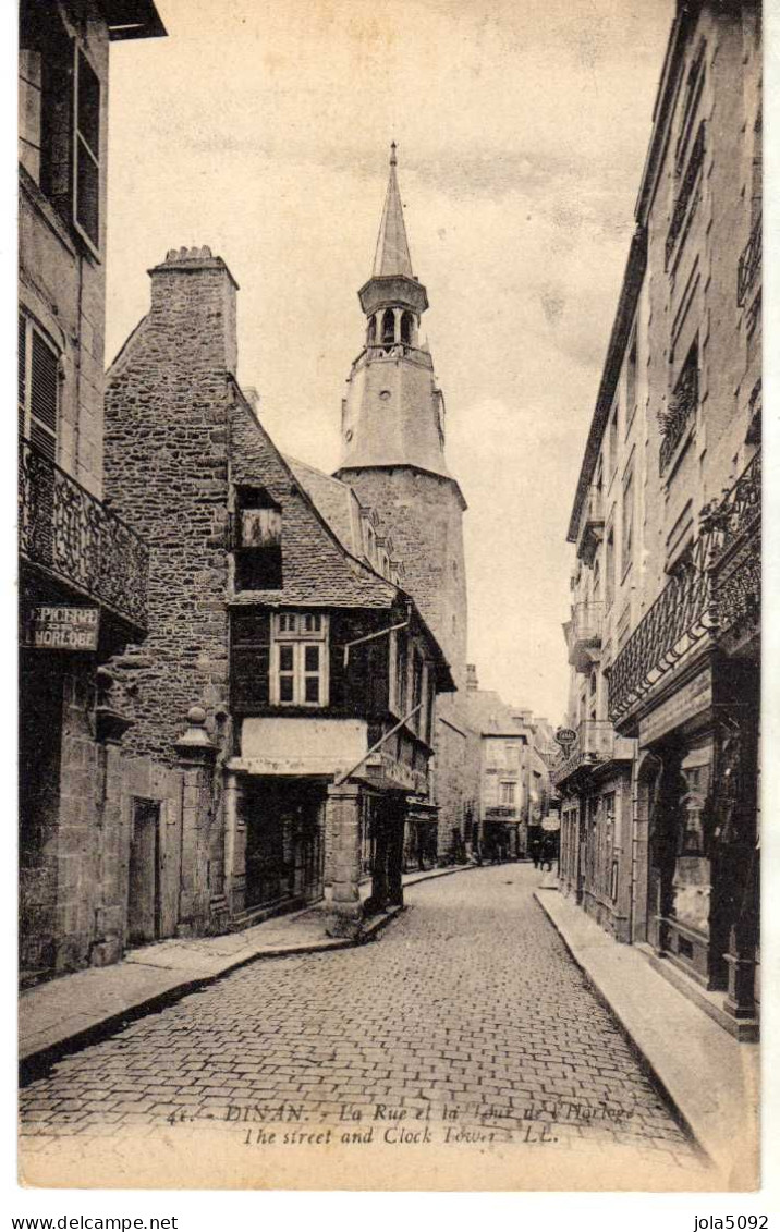 22 - DINAN - La Rue Et La Tour De L'Horloge - Dinan