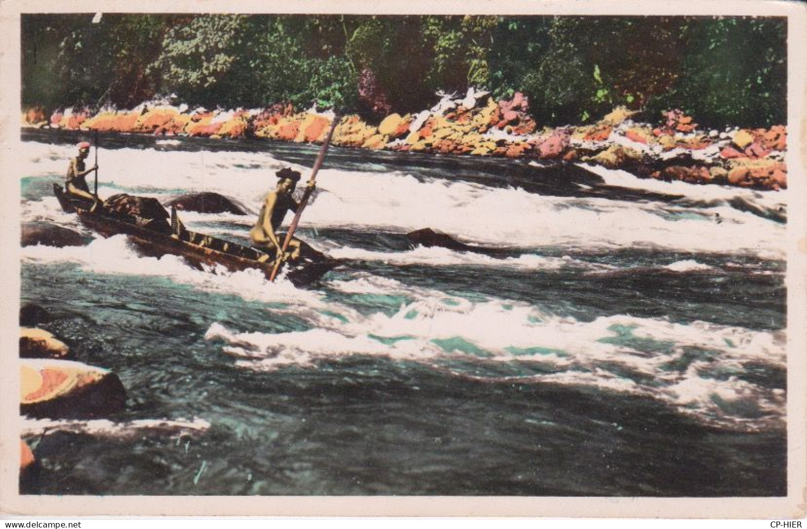 NORD VIET-NAM - LAI-CHAU - EN PIROGUE DANS UN PASSAGE D 'UN RAPIDE - Vietnam