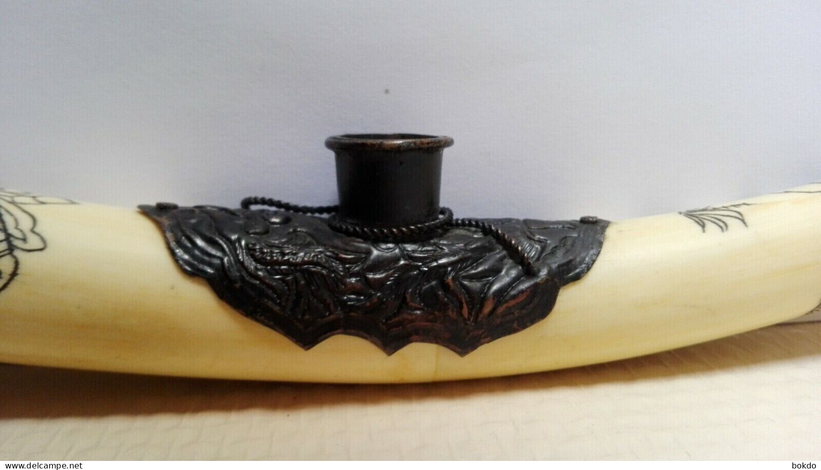 Très jolie ancienne pipe - asiatique - joliment travaillé - 32 cm
