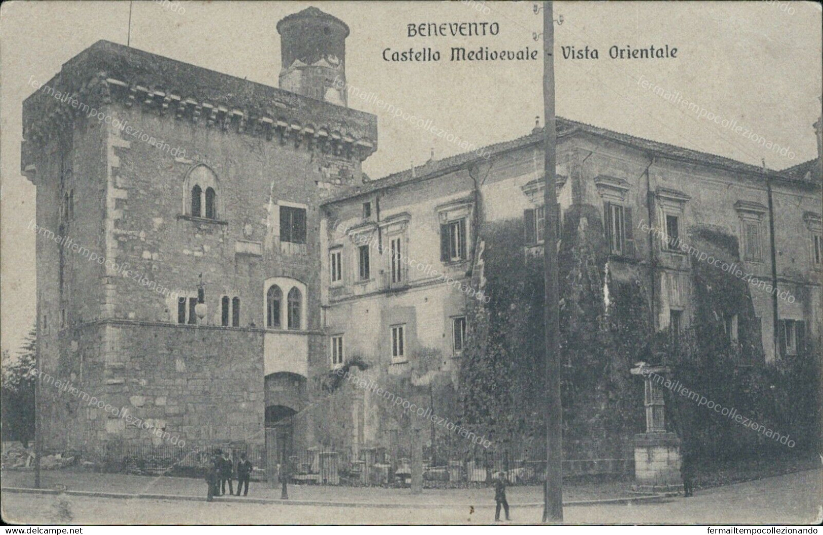 Cr171 Cartolina Benevento Citta' Castello Medioevale Vista Orientale Campania - Benevento