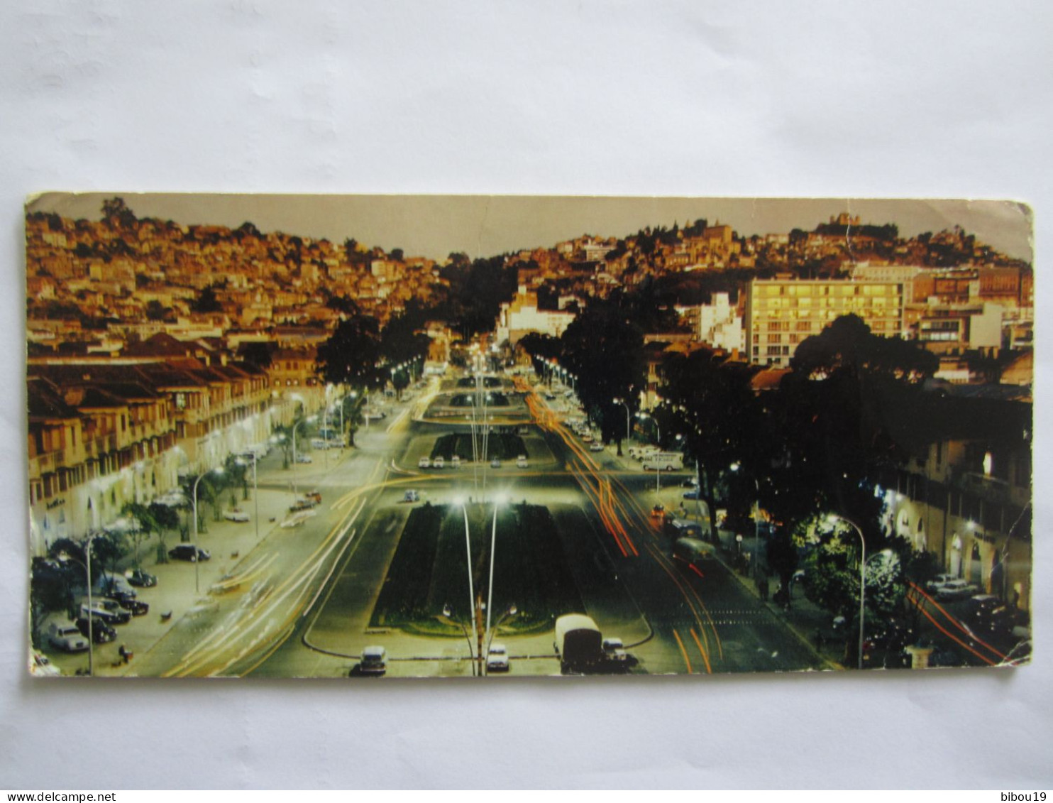 MADAGASCAR TANANARIVE L AVENUE DE L INDEPENDANCE CARTE DE 21CM X 10 CM - Madagascar