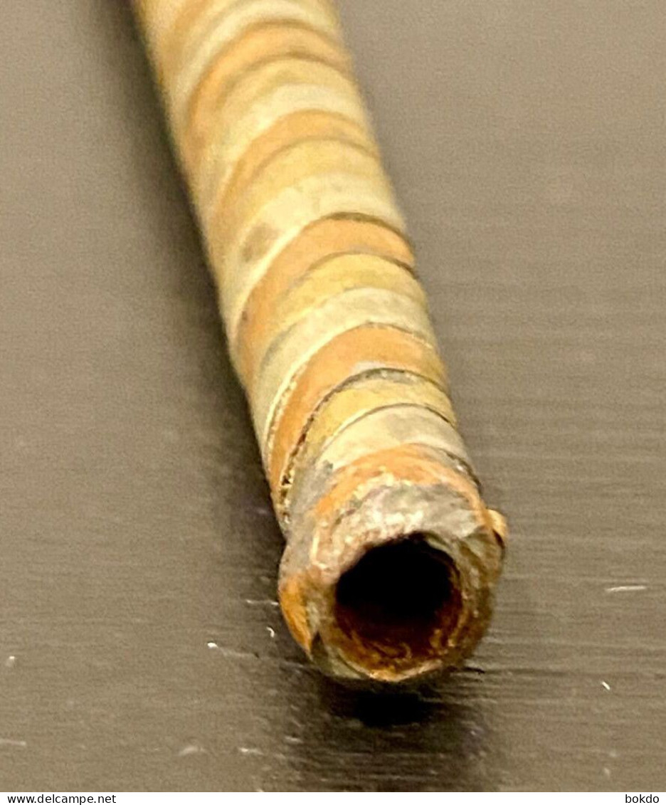 Rare pipe - torsadée - Bronze ou simi - 14,5 cm
