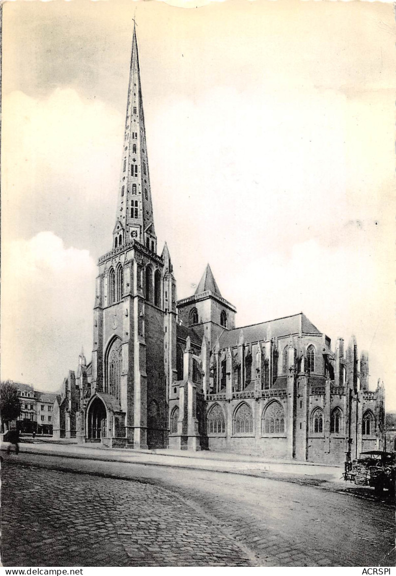 22  TREGUIER La Cathédrale Basilique  N° 8 \ML4000 - Tréguier