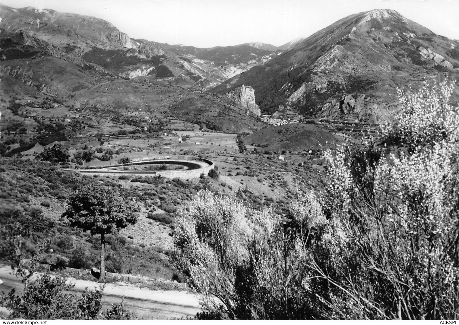 04 CASTELLANE  Vue Du Col Des Léques   N° 71 \ML4001 - Castellane