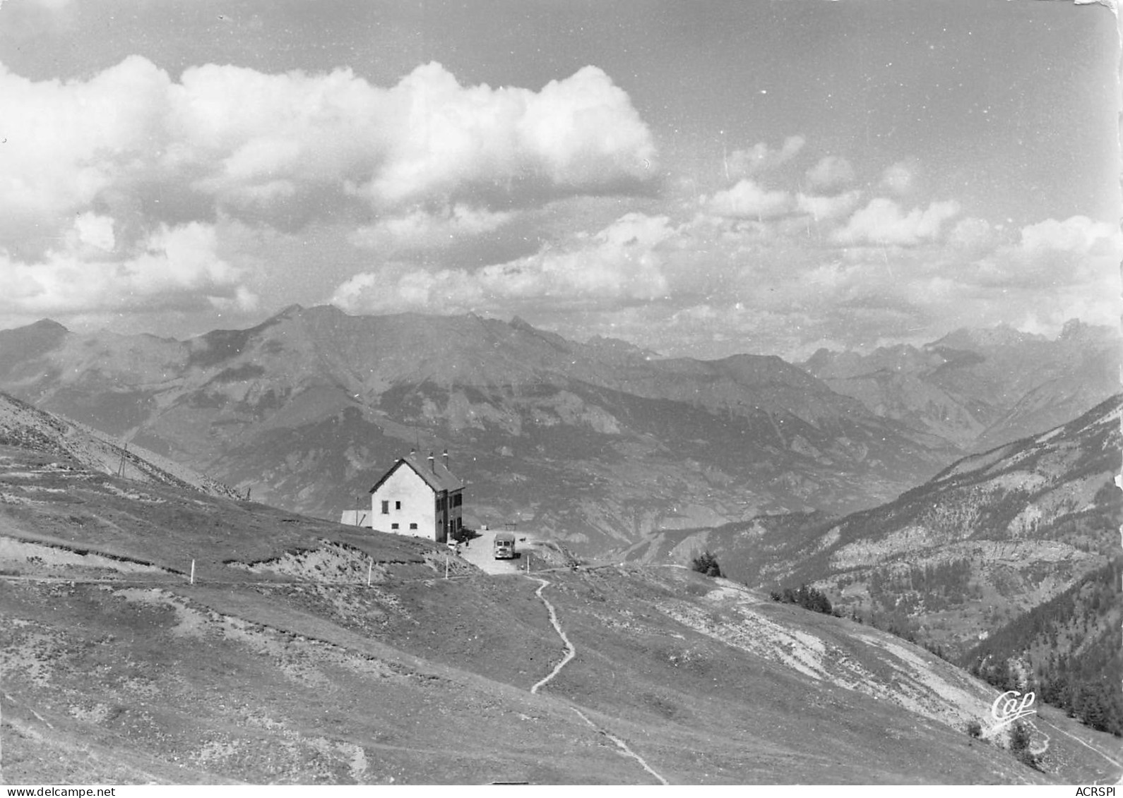 04 Col D' ALLOS Lacets  Vue Aérienne Sur Le Refuge Et Vallée De L' UBAYE  Barcelonnette  N° 97 \ML4001 - Barcelonnette