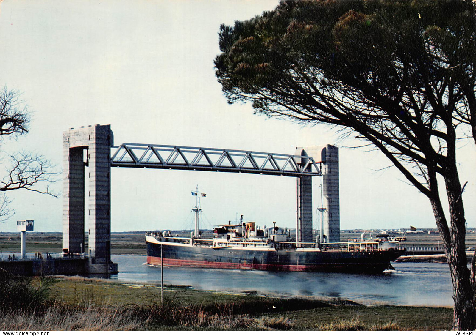 17 ROCHEFORT  Pont De Martrou à Travée Levante  Sur La Charente    N° 63 \ML4006 - Rochefort