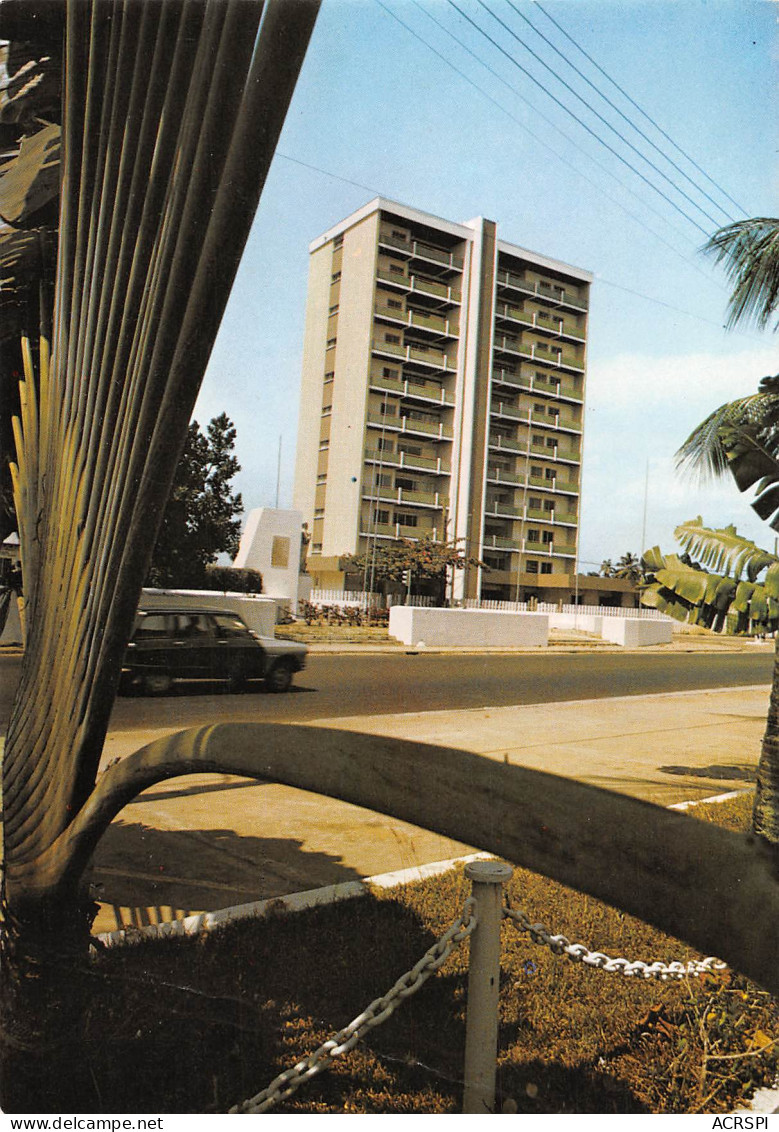 GABON Libreville Place Et Monument Tchoéré  N° 24 \ML4019 - Gabon