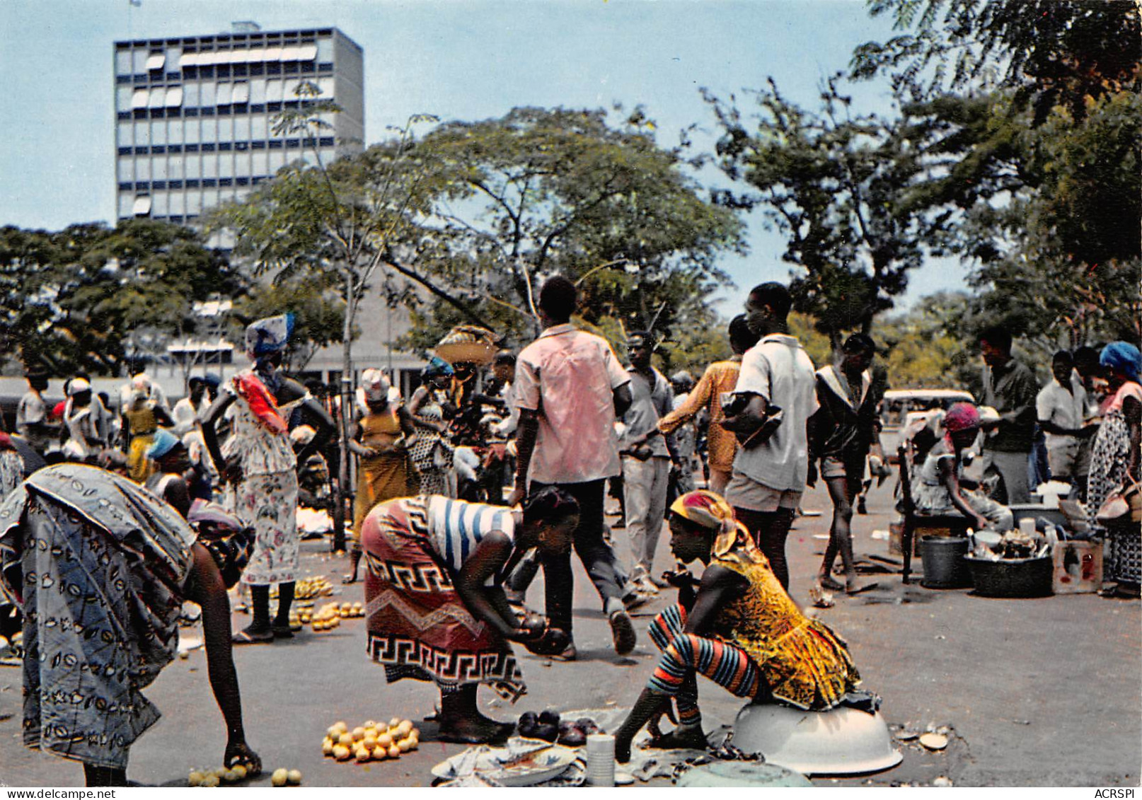 CÔTE-D'IVOIRE ABIDJAN Vendeuses De Fruits    N° 55 \ML4020 - Ivory Coast
