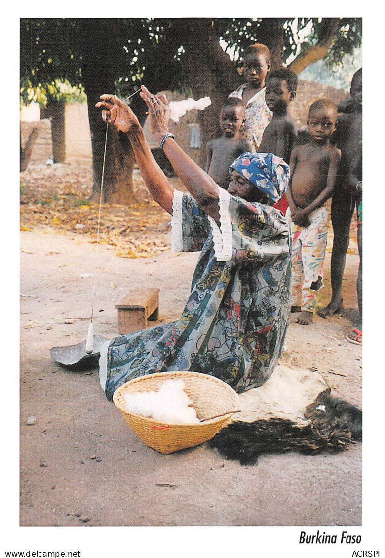 BURKINA-FASO HAUTE-VOLTA Fileuse De Coton De Kadiogo Bzéga Wadabe  Peul Peulh Peuhl  N° 72 \ML4021 - Burkina Faso