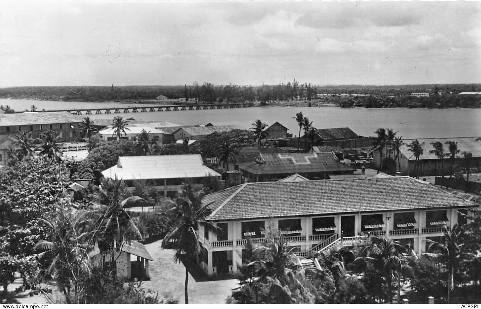 BENIN Ancien DAHOMEY COTONOU   Maisons Au Bord De La Lagune Et Pont Route De Porto-Novo   N° 30 \ML4022 - Benin