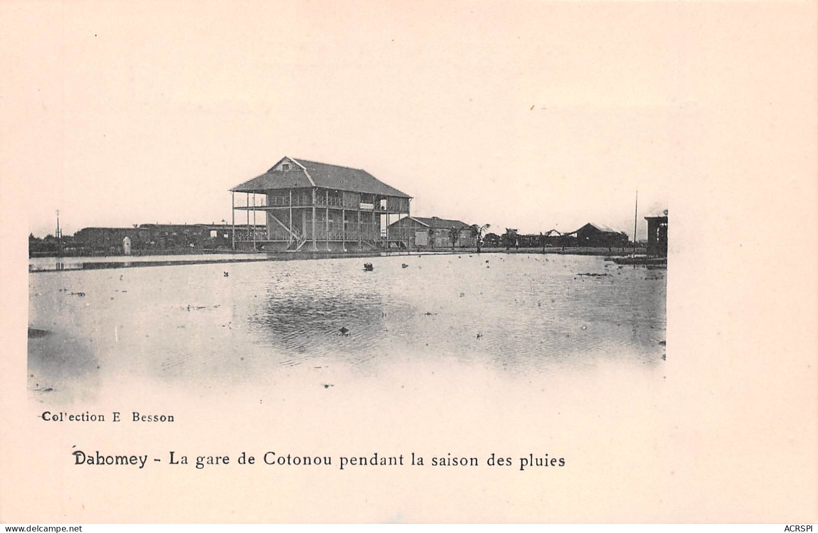 BENIN Ancien DAHOMEY COTONOU   La Gare Pendant La Mousson  N° 42 \ML4022 - Benin