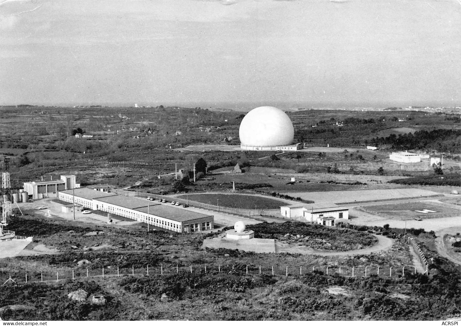 22 Pleumeur - Bodou Vue Aérienne Station Spatiale Antenne De Telecommunications  N° 51 \ML4023 - Pleumeur-Bodou