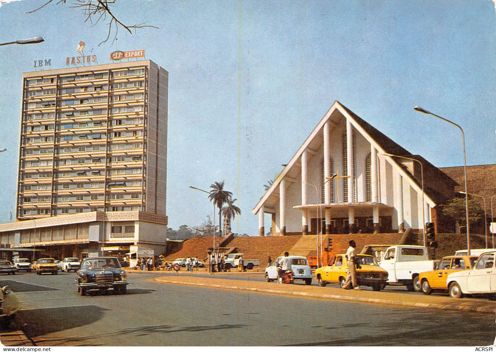 CAMEROUN YAOUNDE L'immeuble Concorde  N° 67 \ML4025 - Kamerun