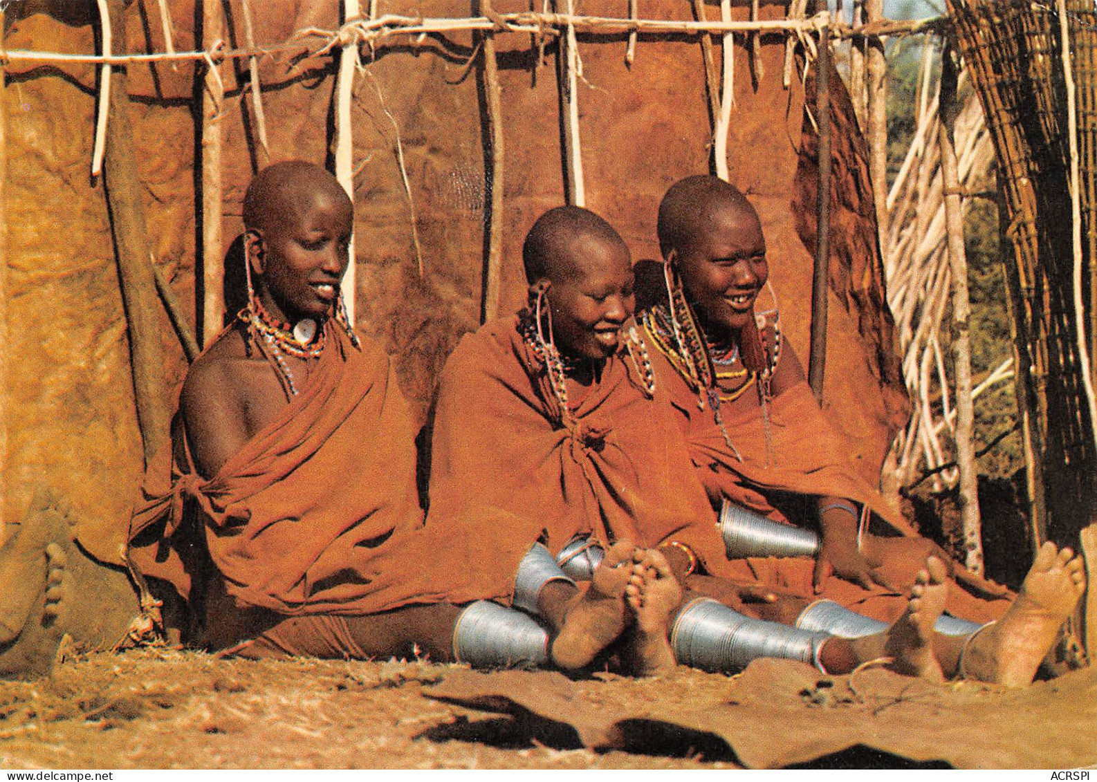 KENYA Girls Outside The Hut Jeunes Filles Masai, Devant Leur Hutte Beaux Timbres Stamps (Scans R/V) N° 31 \ML4039 - Kenya
