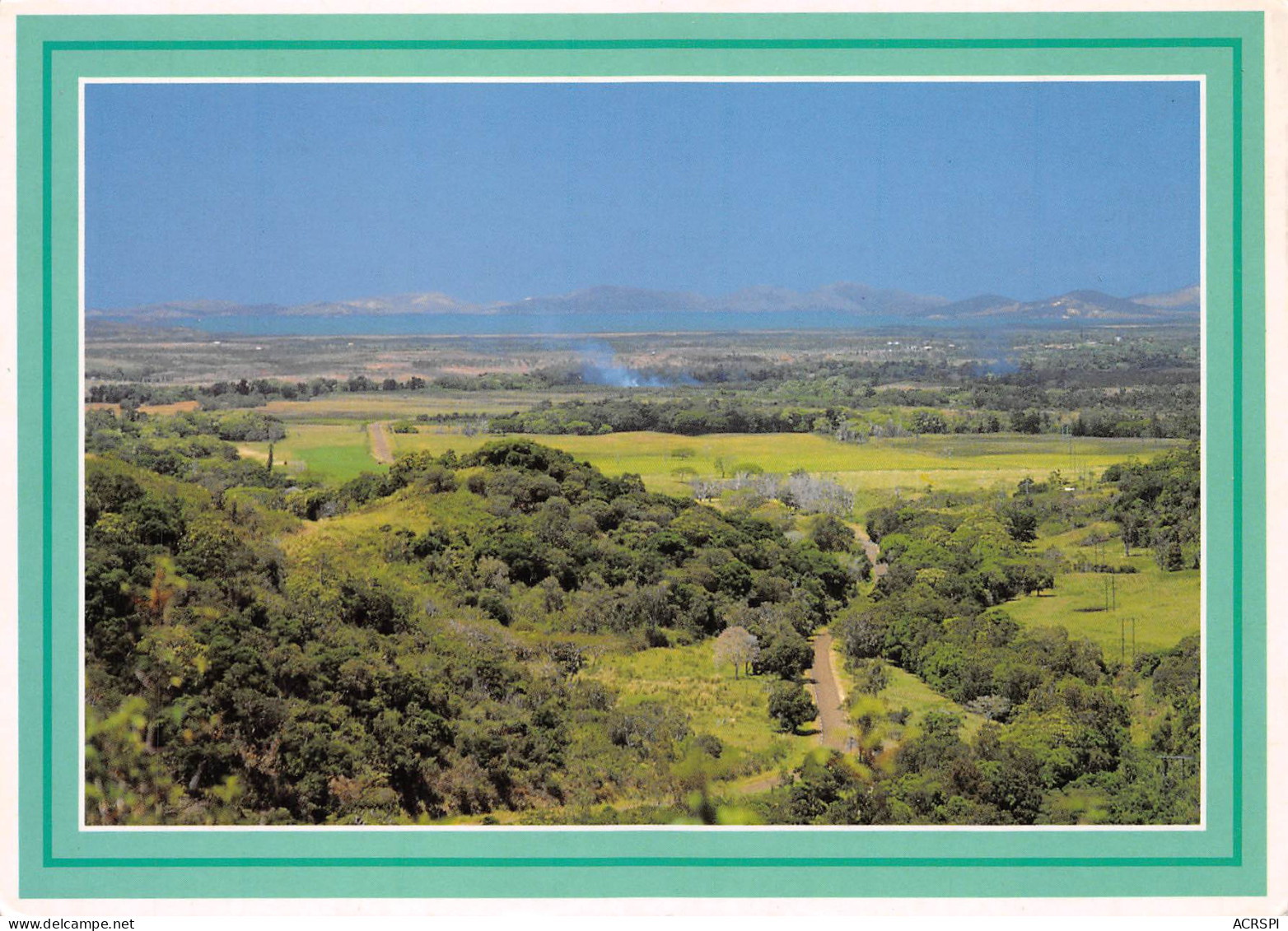 NOUVELLE CALEDONIE   Cote Ouest Depuis Le Col De Nassirah  (Scans R/V) N° 20 \ML4040 - Nouvelle Calédonie