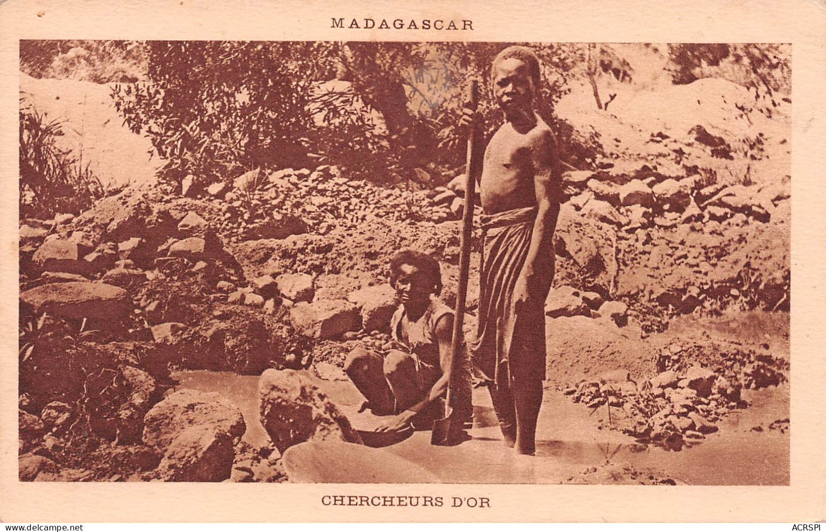 MADAGASCAR  Chercheurs D'or  Carte Vierge Non Voyagé  AMBOHIDRATRIMO   (Scans R/V) N° 45 \ML4041 - Madagascar