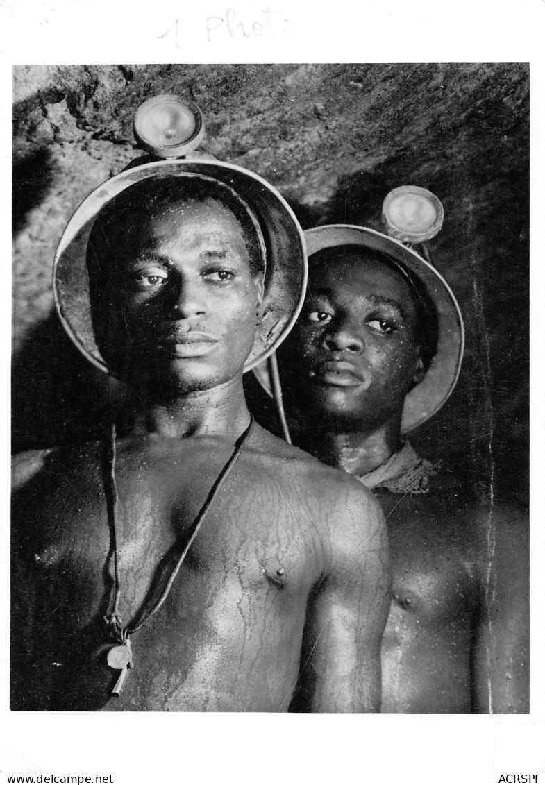 JOHANNESBURG SOUTH AFRICA MARGARET BOURKE-WHITE- PHOTOGRAPHE GOLD MINERS 1950 (scan R/V) N° 69 \ML4056 - Südafrika