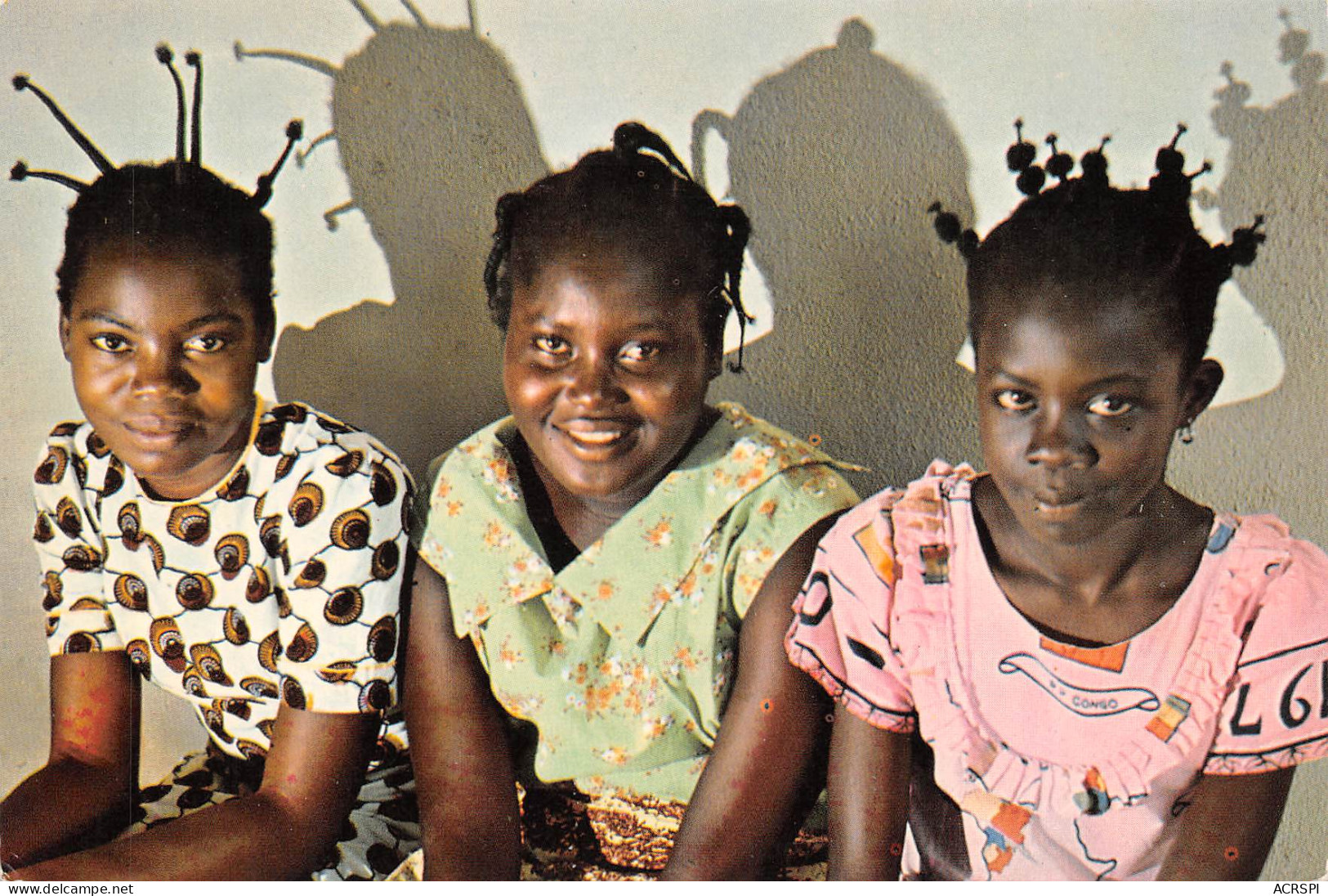 Centrafricaine (République)  JEUNES FILLES CENTRAFRICAINES Jolies  Coiffures Centrafrique   (scans R/V) N° 47 \ML4057 - Zentralafrik. Republik