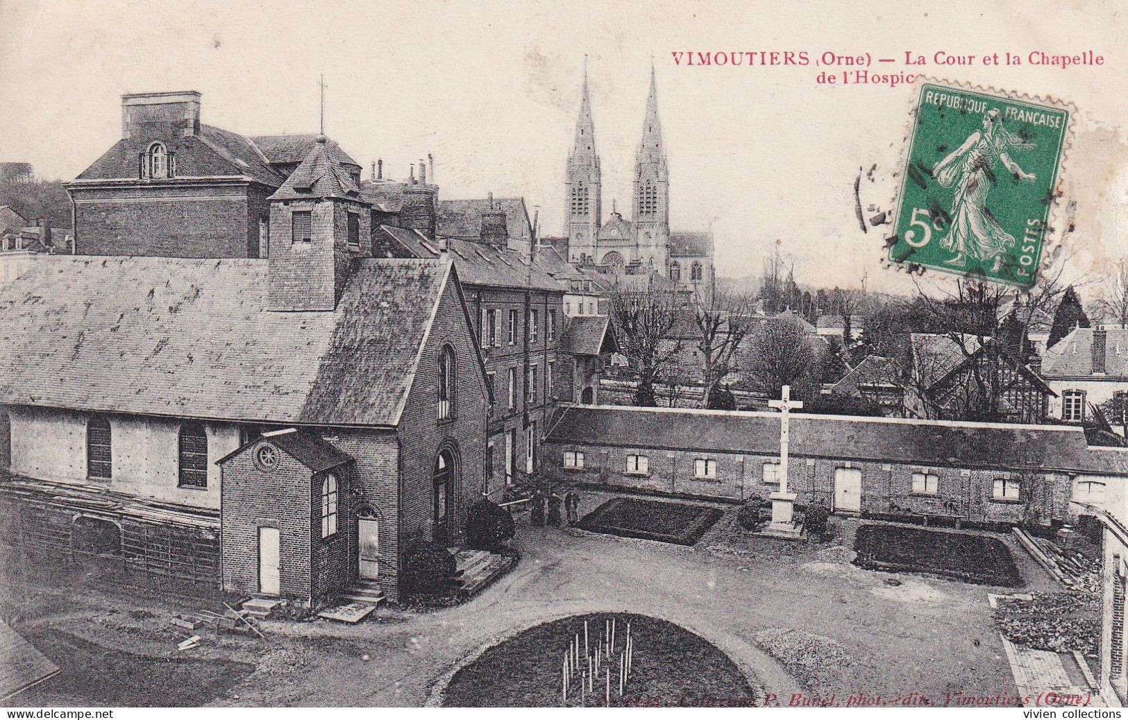 Vimoutiers (61 Orne) La Cour Et La Chapelle De L'hospice - édit. Bunel Circulée 1911 - Vimoutiers