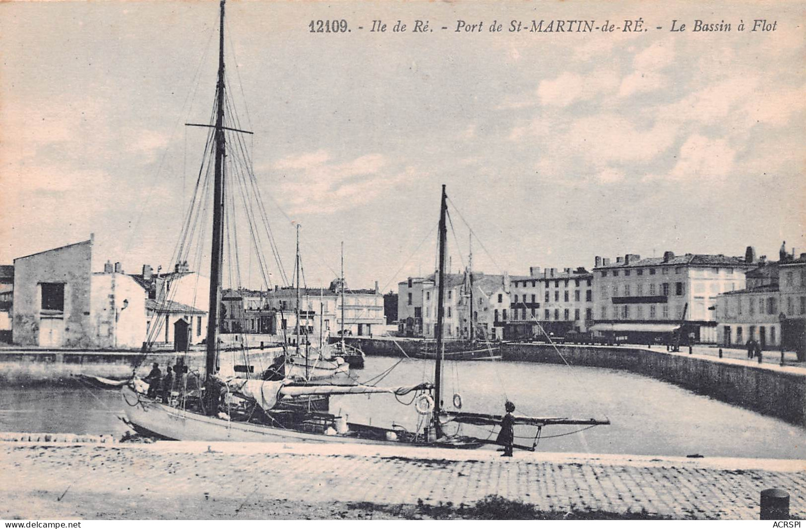 17 SAINT MARTIN DE Ré Le Bassin à Flot  Carte Vierge Non Circulé (Scans R/V) N° 2 \ML4061 - Saint-Martin-de-Ré