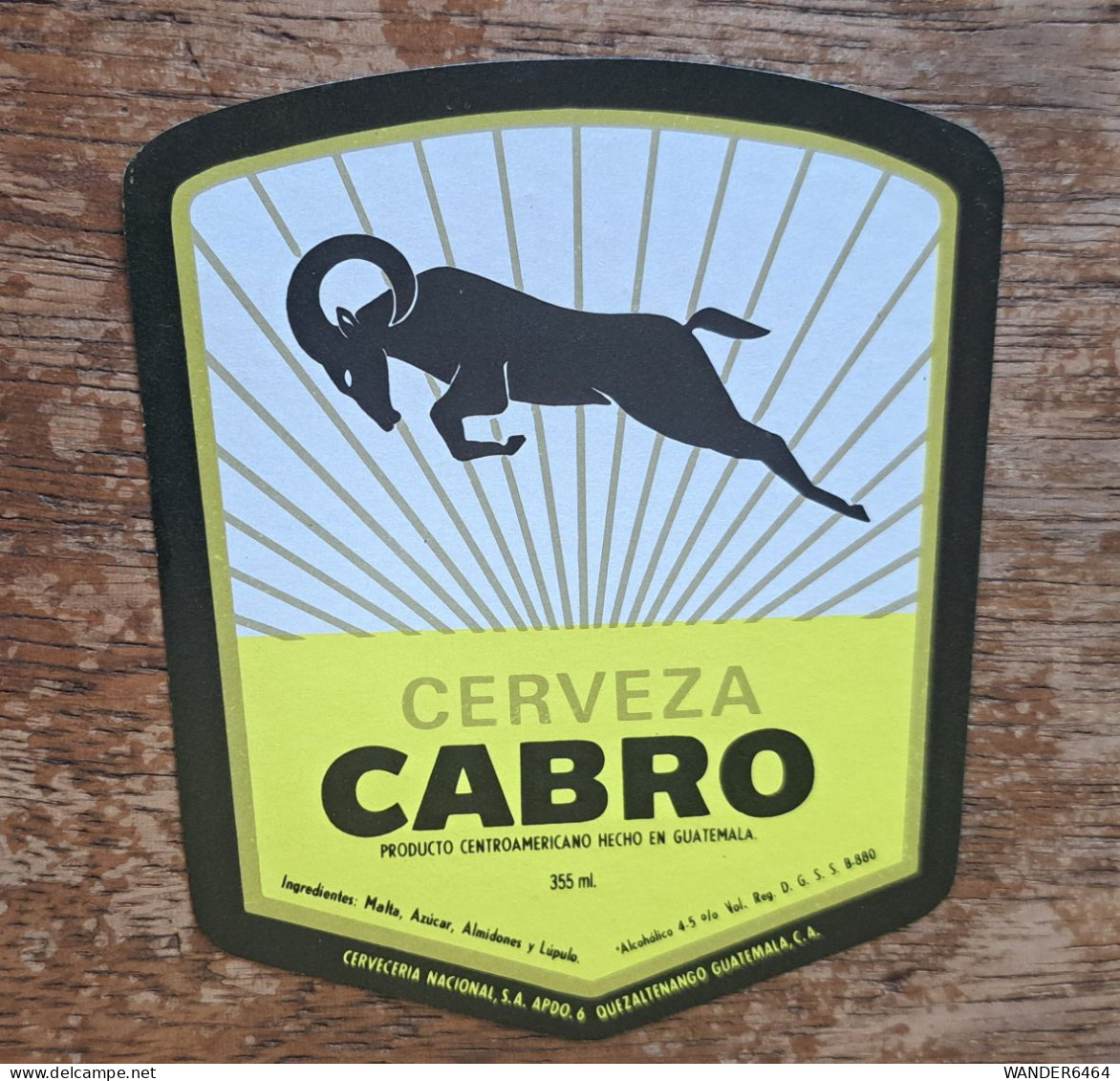 GUATEMALA CENTER AMERICA BREWERY  BEER LABEL/ #0112 - Cerveza