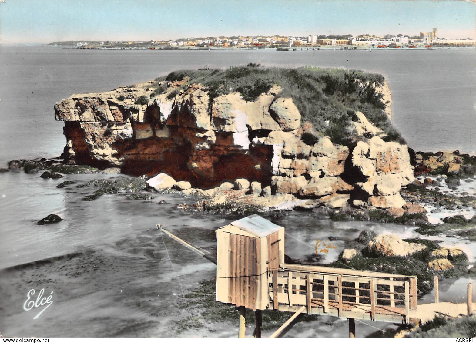 17  ROYAN Les Rochers De Vallières Pêcherie Carrelet (Scans R/V) N° 24 \ML4065 - Royan