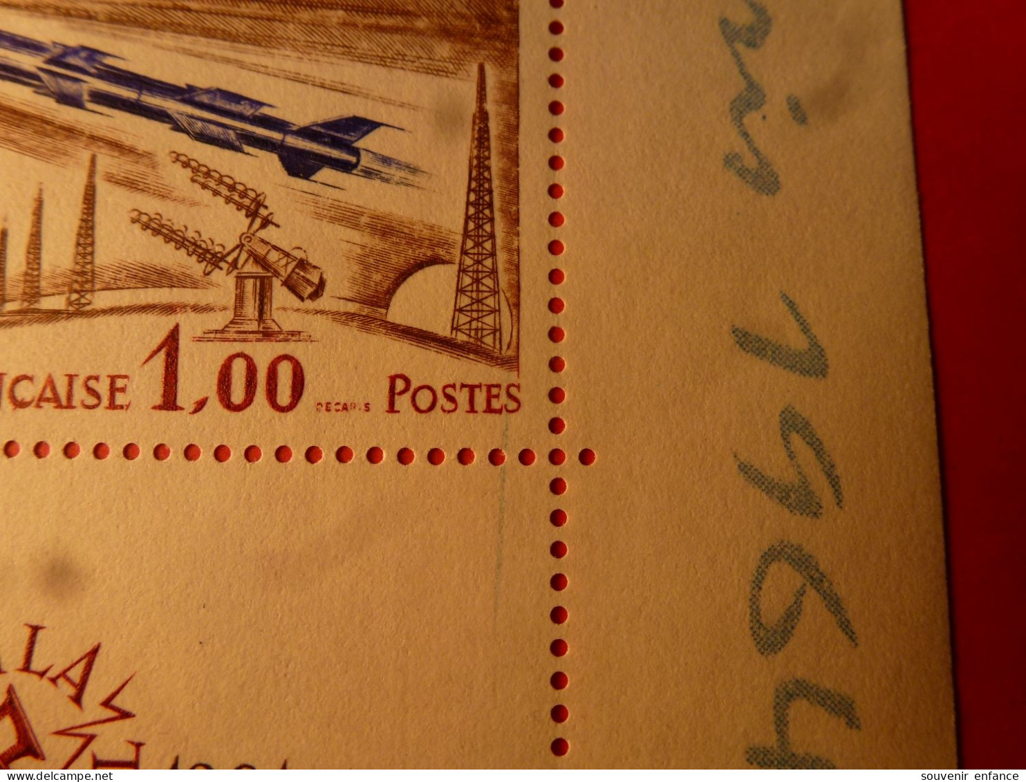N°1422 Philatec Paris 1964 Coin De Feuille Decaris En Partie Effacé à Côté De Postes Sur Le Timbre De Droite Neuf ** - Unused Stamps