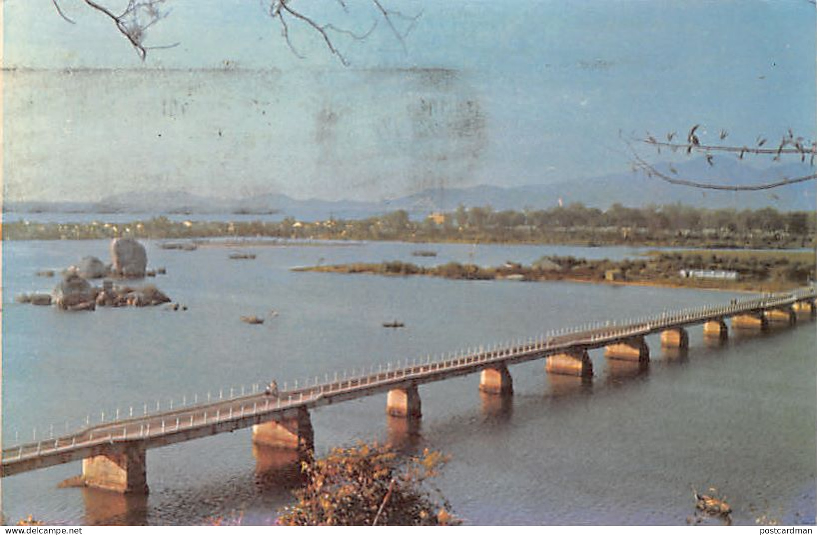 Vietnam - NHA TRANG - Le Pont Géant - Ed. Ly Trieu Hung 61 - Viêt-Nam