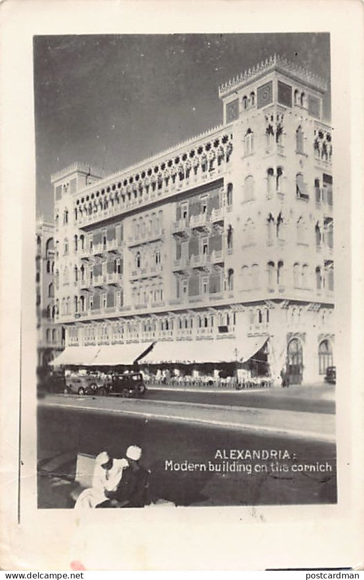 Egypt - ALEXANDRIA - Modern Building On The Cornich - REAL PHOTO - Publ. Unknown  - Alexandrie