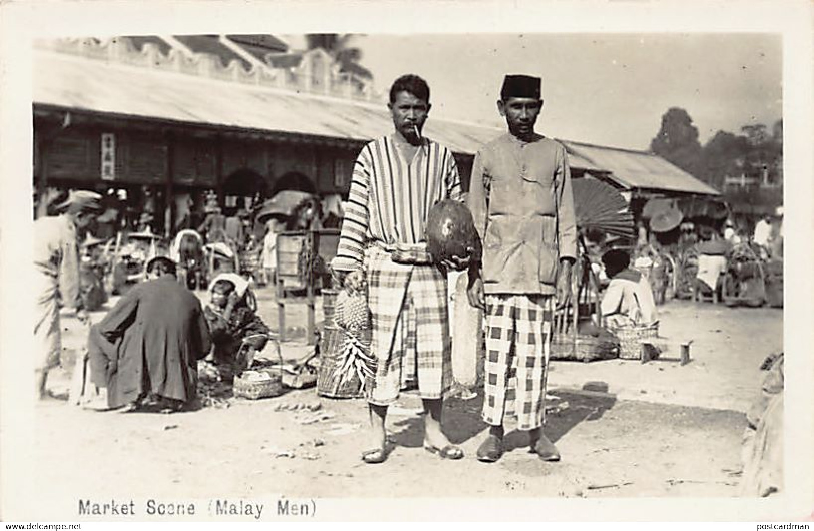 Malaysia - Market Scene (Malay Men) - REAL PHOTO - Publ. The Federal Rubber Stamp Co.  - Malasia