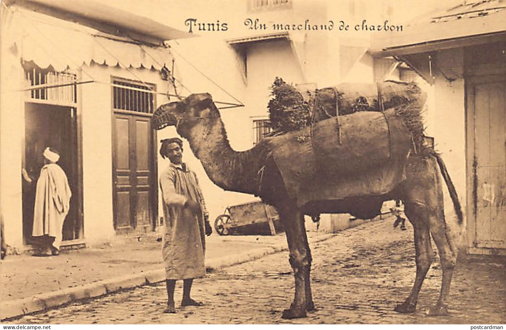TUNIS - Un Marchand De Charbon - Ed. Légia  - Tunisie