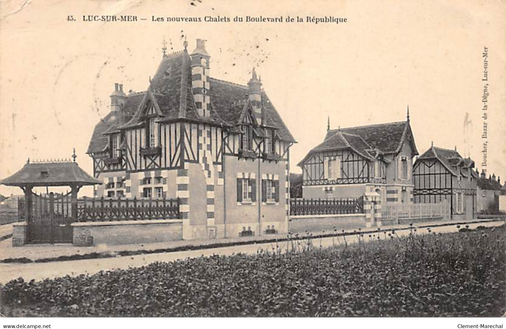 LUC SUR MER - Les Nouveaux Chalets Du Boulevard De La République - Très Bon état - Luc Sur Mer