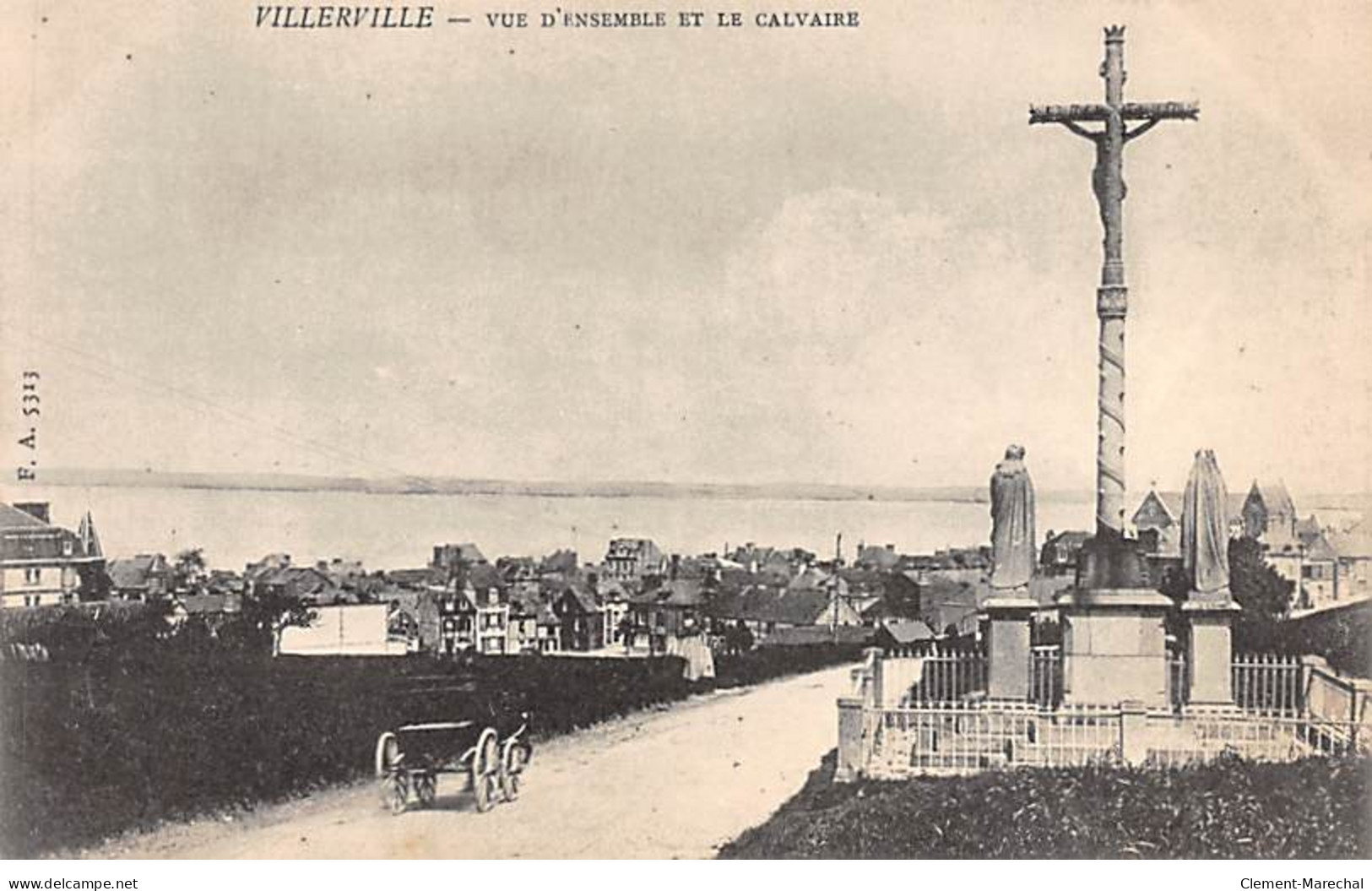 VILLERVILLE - Vue D'ensemble Et Le Calvaire - Très Bon état - Villerville