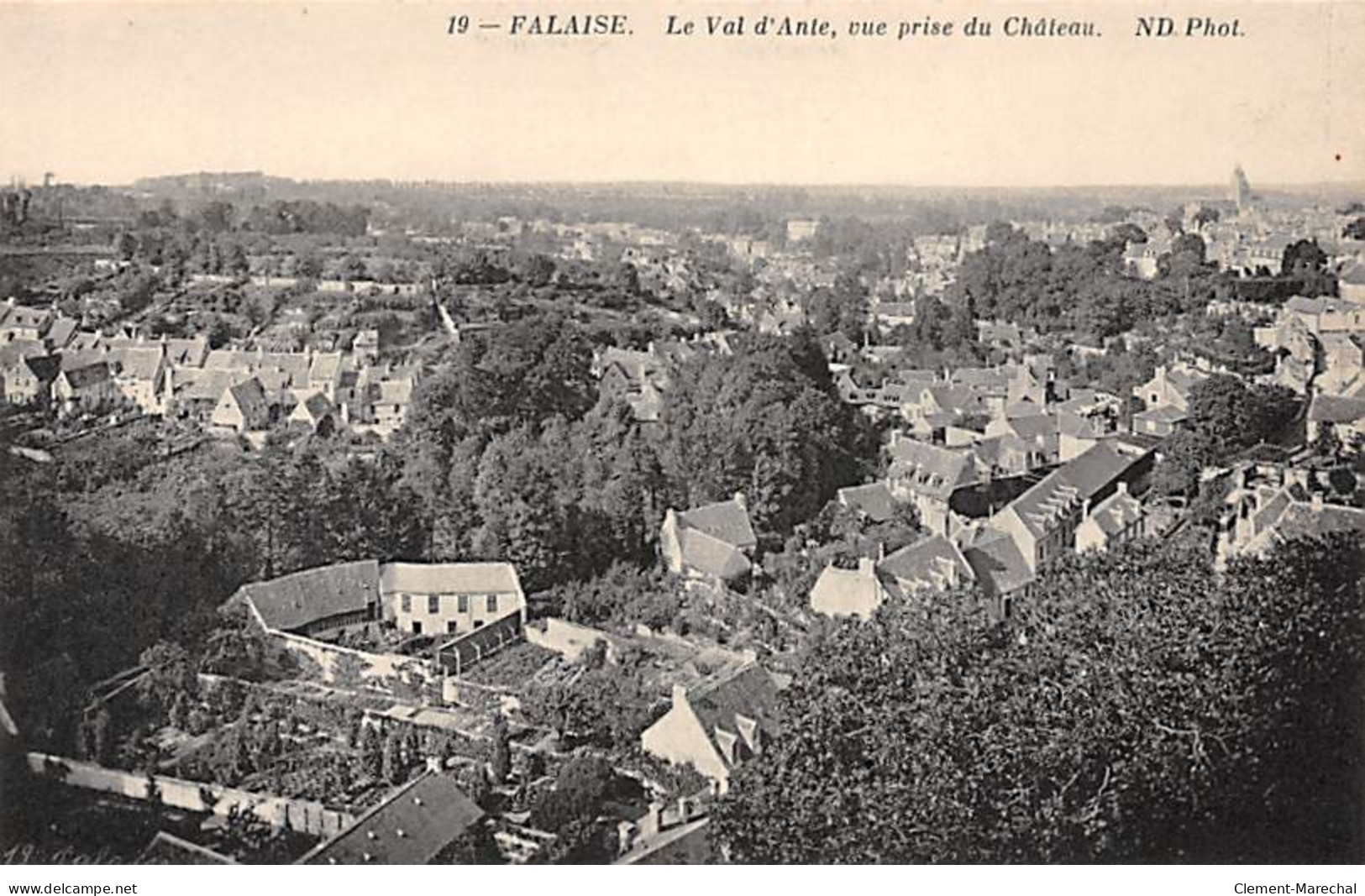 FALAISE - Le Val D'Ante, Vue Prise Du Château - Très Bon état - Falaise