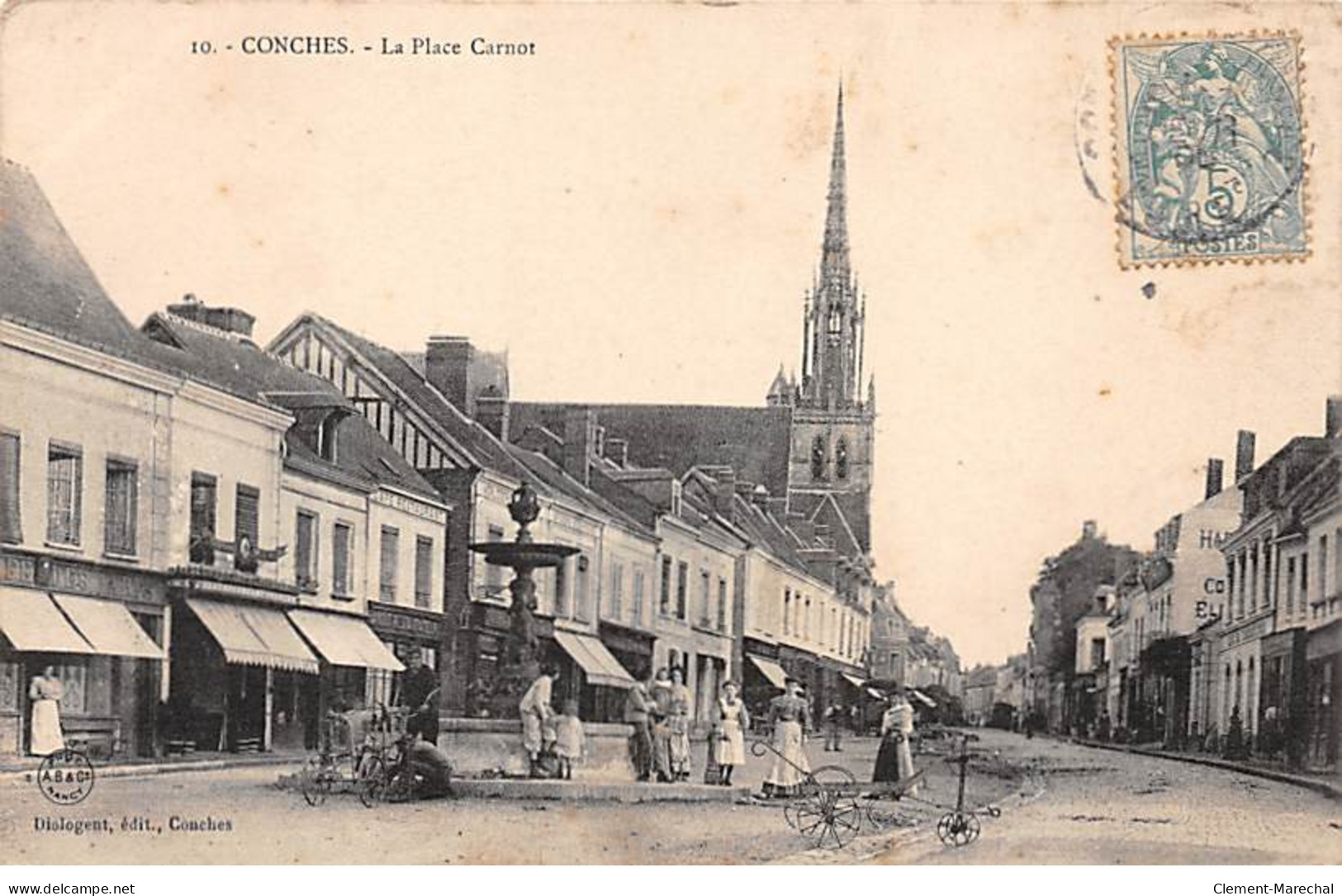 CONCHES - La Place Carnot - Très Bon état - Conches-en-Ouche