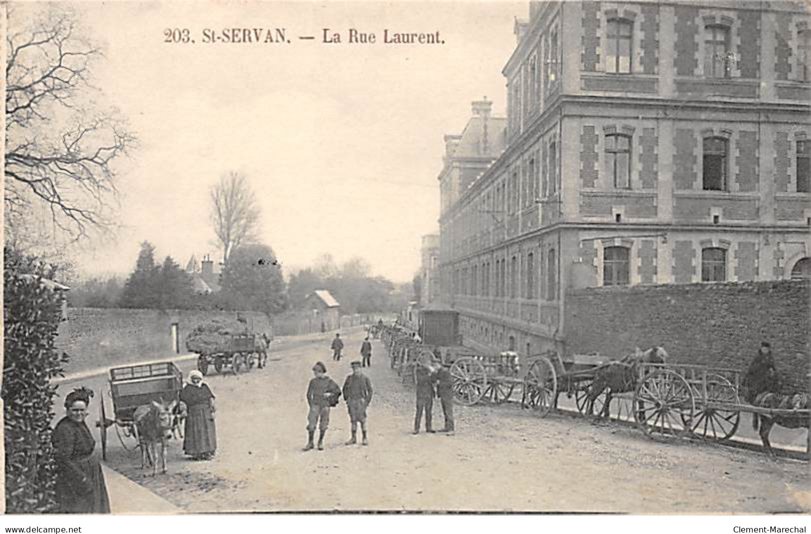 SAINT SERVAN - La Rue Laurent - Très Bon état - Saint Servan