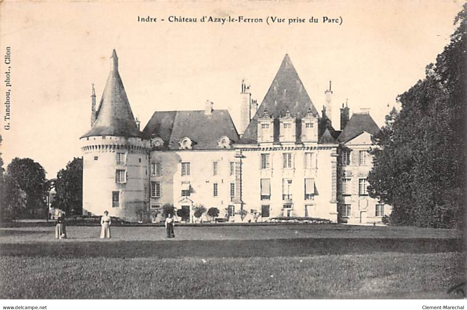 Château D'AZAY LE FERRON (vue Prise Du Parc) - Très Bon état - Altri & Non Classificati